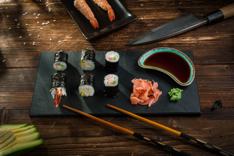 Maki Crevete si Avocado