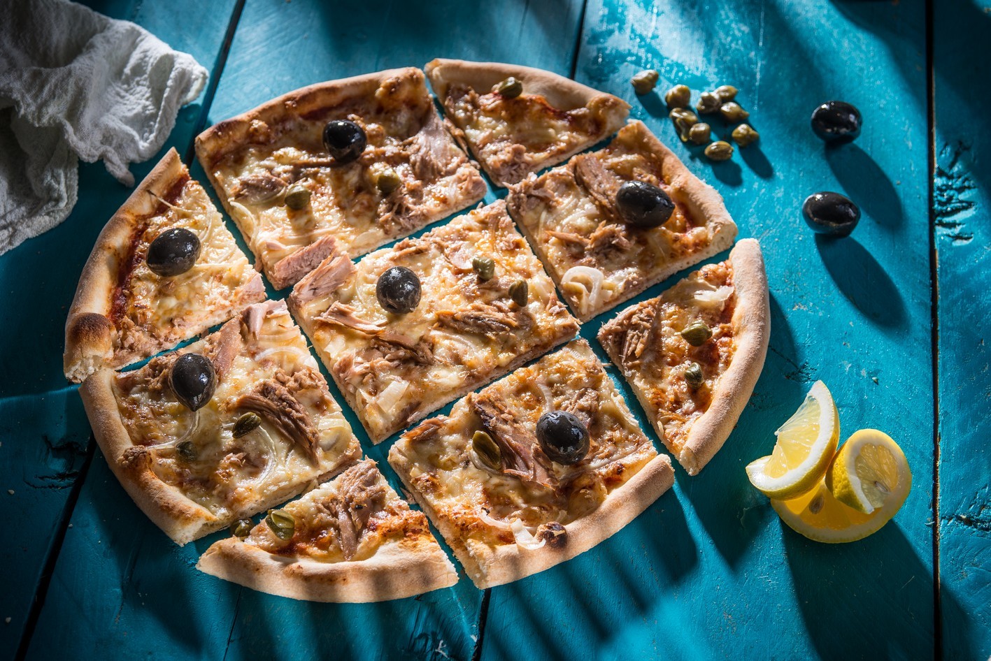 Download Tonno E Cipolla Pizza Pictures